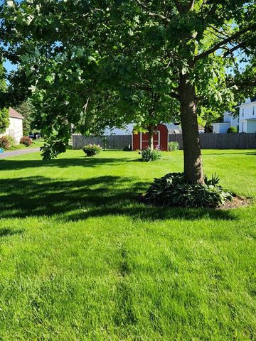 304 S LAKE STREET, Hustisford, WI 53034