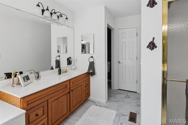 1805 Summerfield Lane, Godfrey, IL 62035