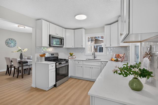 3722 Fremont Avenue N, Minneapolis, MN 55412