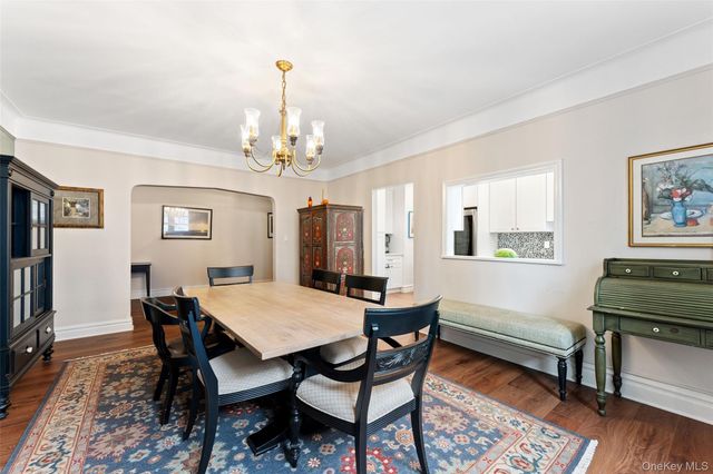 25 Parkview Avenue 3A, Bronxville, NY 10708