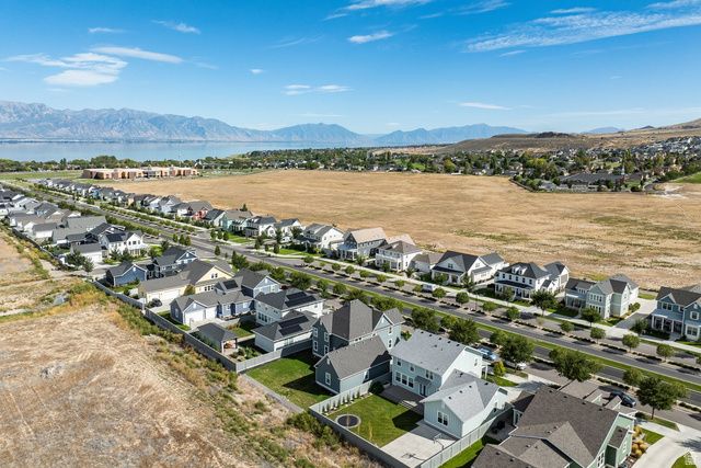 462 W FOUNDERS BLVD, Saratoga Springs, UT 84045