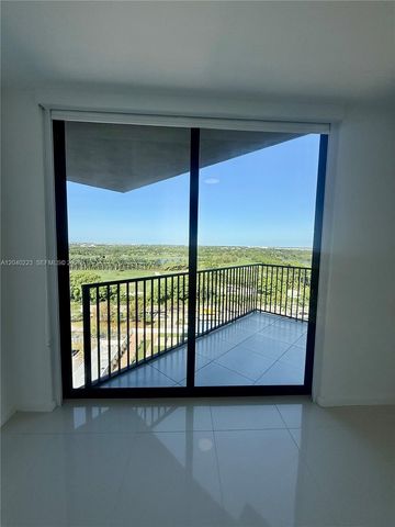 5252 NW 85th Avenue 1102, Doral, FL 33166