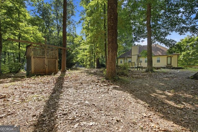 3990 F A A Road, Cumming, GA 30041