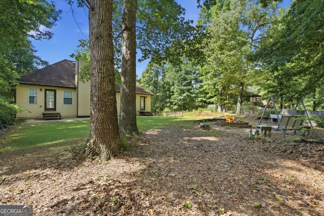 3990 F A A Road, Cumming, GA 30041