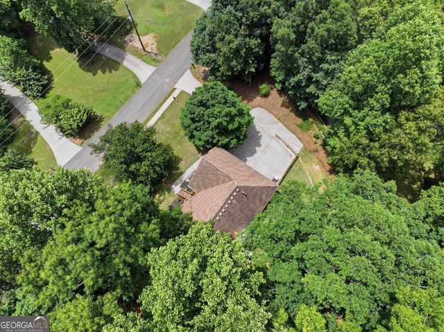 3990 F A A Road, Cumming, GA 30041