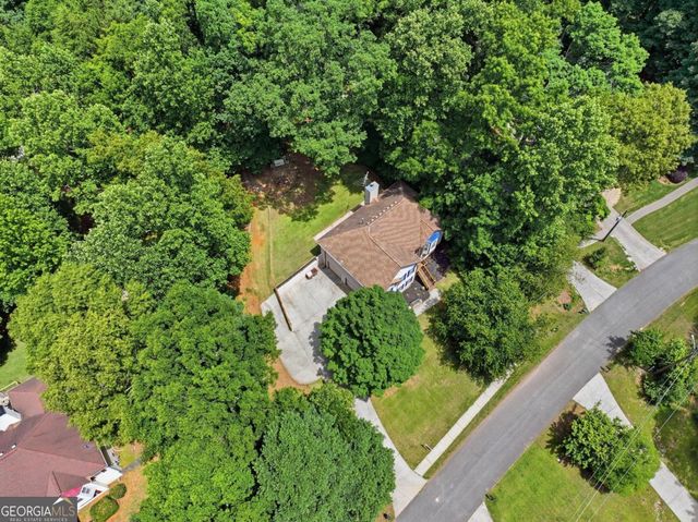 3990 F A A Road, Cumming, GA 30041