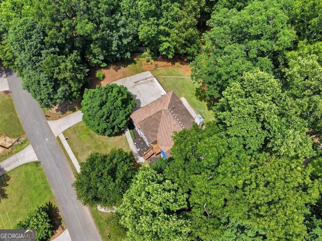 3990 F A A Road, Cumming, GA 30041