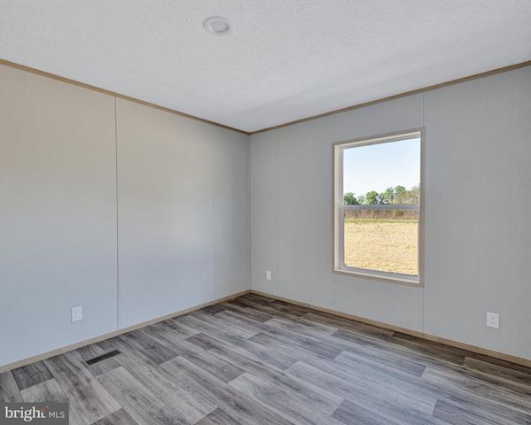 351 MOOREFIELD RD, Mineral, VA 23117
