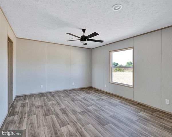 351 MOOREFIELD RD, Mineral, VA 23117