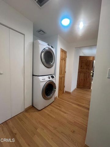 1807 Meadowbrook Road, Altadena, CA 91001