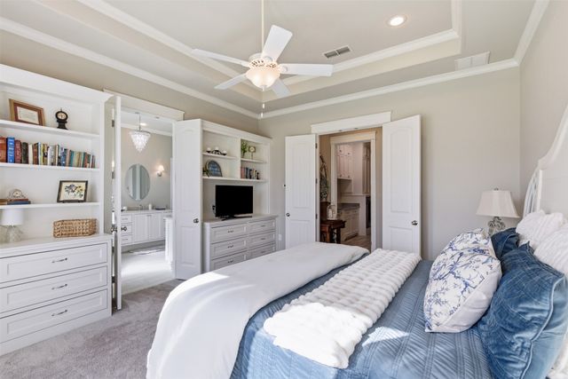 1201 Parkway Lane, Pilot Point, TX 76258