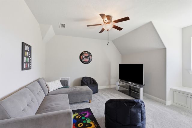 1201 Parkway Lane, Pilot Point, TX 76258