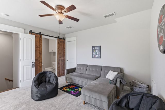 1201 Parkway Lane, Pilot Point, TX 76258