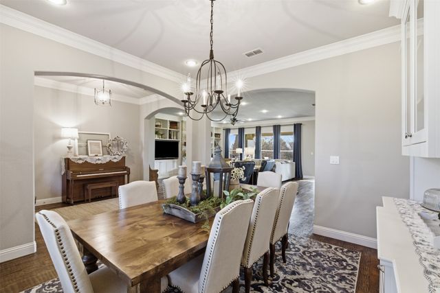 1201 Parkway Lane, Pilot Point, TX 76258