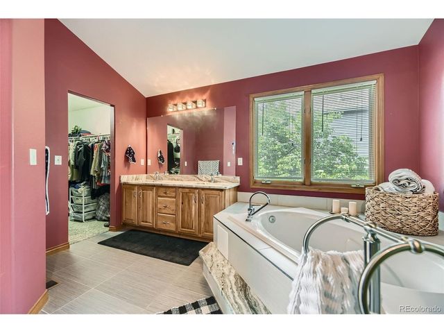 6588 S Oak Cir, Littleton, CO 80127