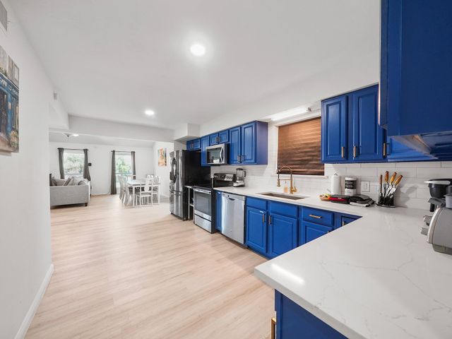 8007 Beluche Drive, Galveston, TX 77551