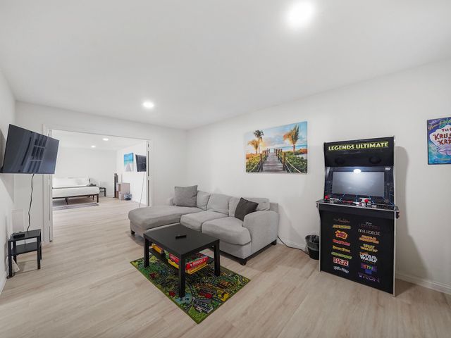 8007 Beluche Drive, Galveston, TX 77551