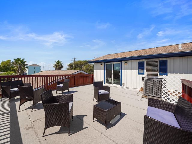 8007 Beluche Drive, Galveston, TX 77551