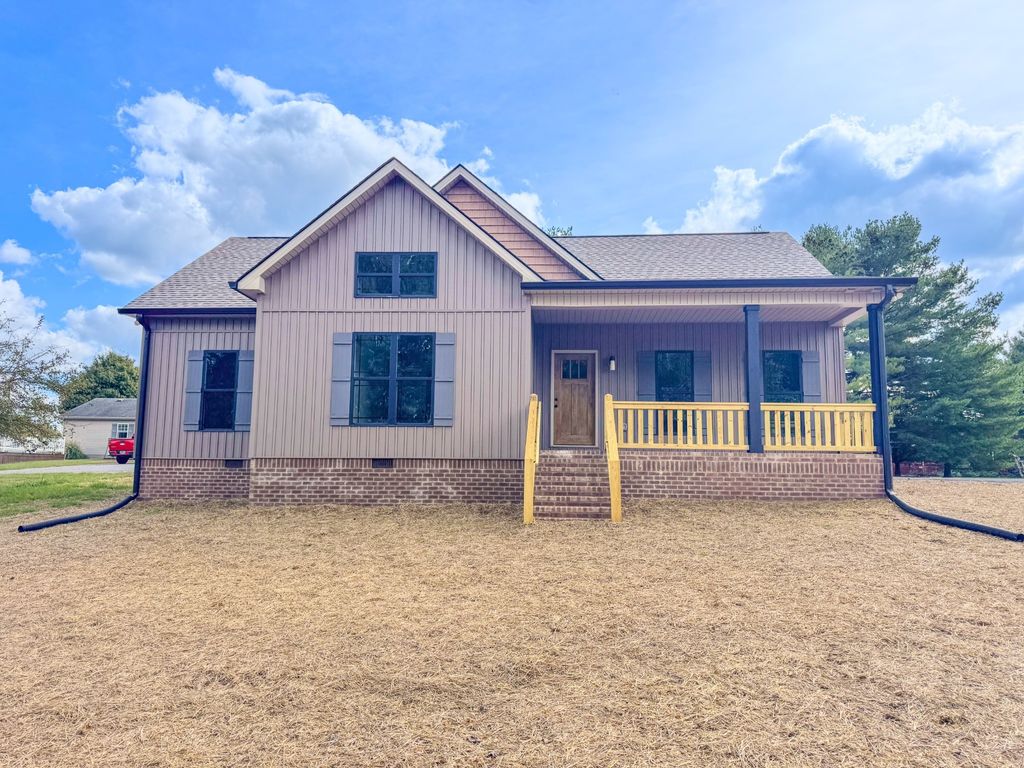 158 Fox Run, Lafayette, TN 37083