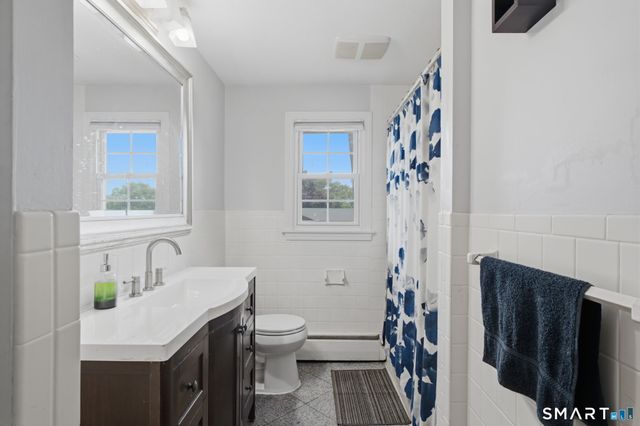 77 Clarendon Terrace, Newington, CT 06111