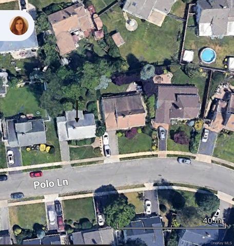 18 Polo Lane, Westbury, NY 11590