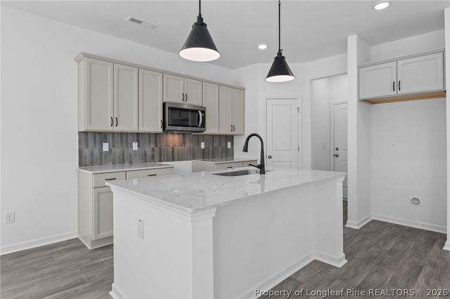 4542 Bunkers Bay Lane, Hope Mills, NC 28371