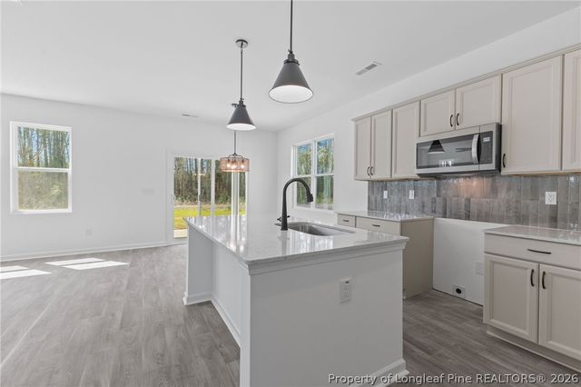 4542 Bunkers Bay Lane, Hope Mills, NC 28371