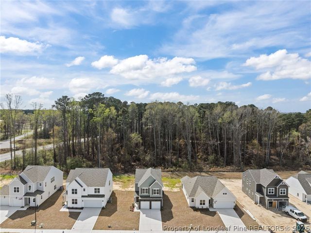 4542 Bunkers Bay Lane, Hope Mills, NC 28371