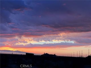 3 Del Oro Road, Apple Valley, CA 92308