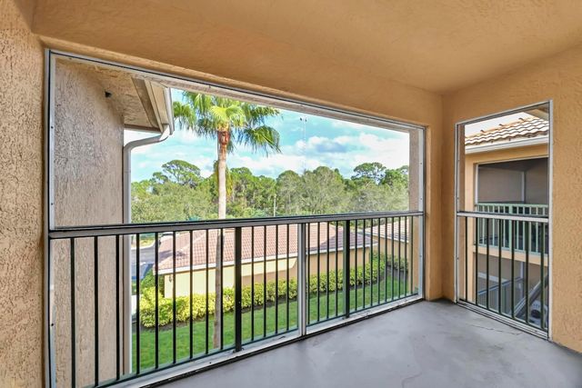 3740 NW Adriatic Lane 305, Jensen Beach, FL 34957