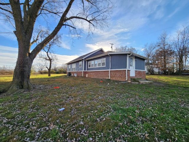 7642 SW Regional Airport Boulevard, Bentonville, AR 72713