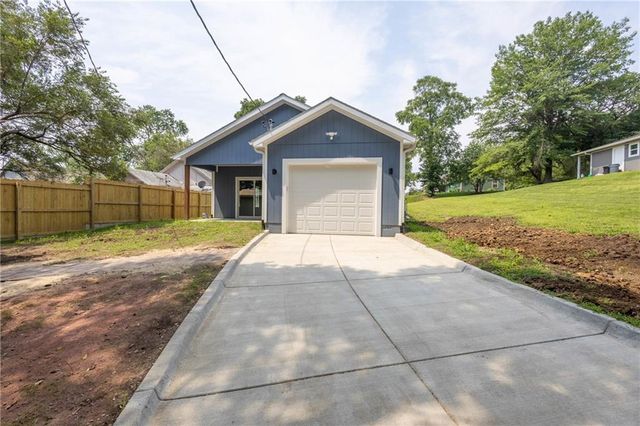 1831 N 14th Street, Kansas City, KS 66104