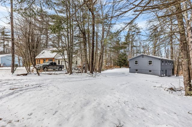 15 Davis Drive, Barnstead, NH 03225