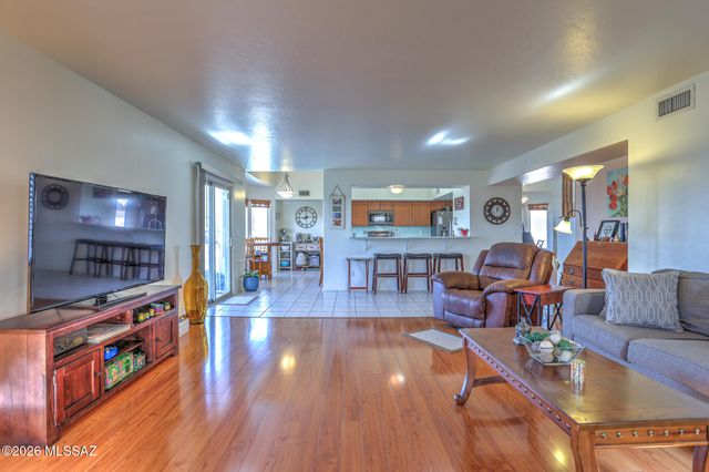 10236 E Buffaloberry Loop, Tucson, AZ 85748