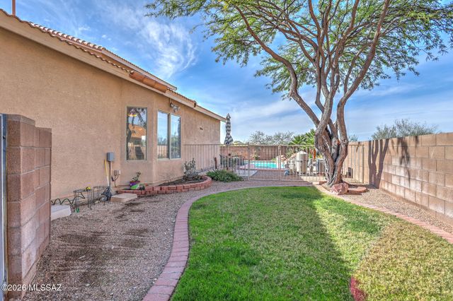 10236 E Buffaloberry Loop, Tucson, AZ 85748