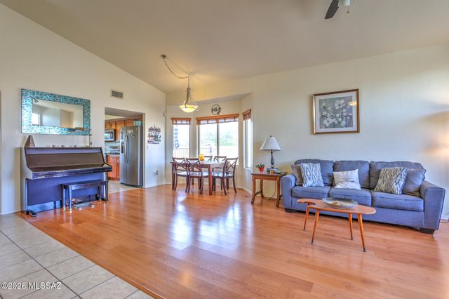 10236 E Buffaloberry Loop, Tucson, AZ 85748