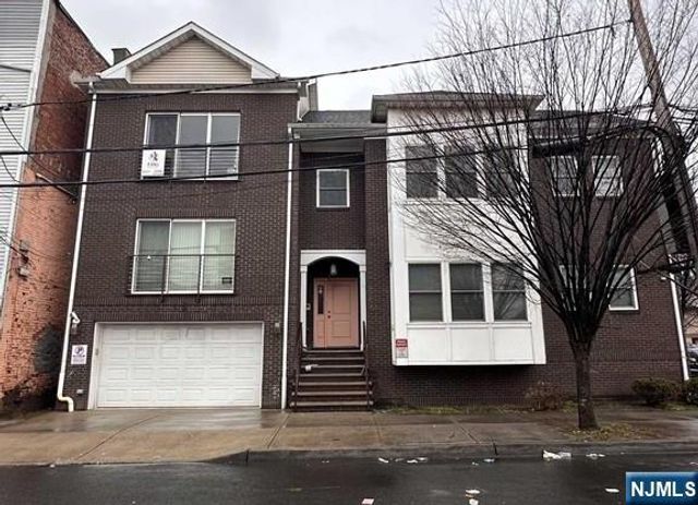 54-56 Oriental Street, Newark, NJ 07104