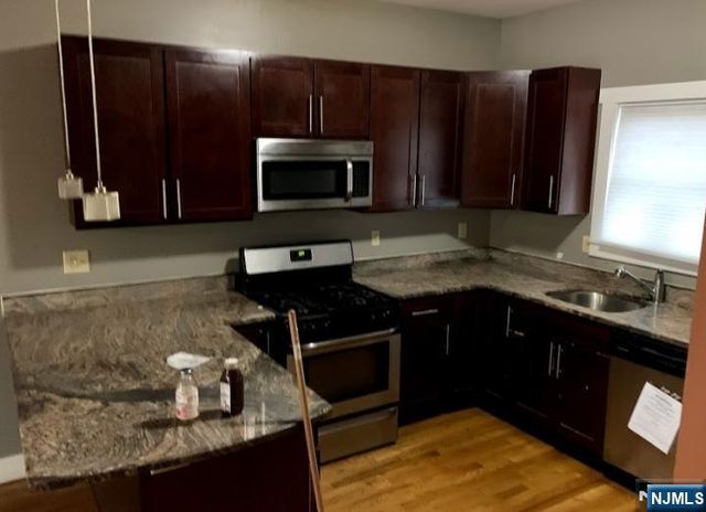 54-56 Oriental Street, Newark, NJ 07104