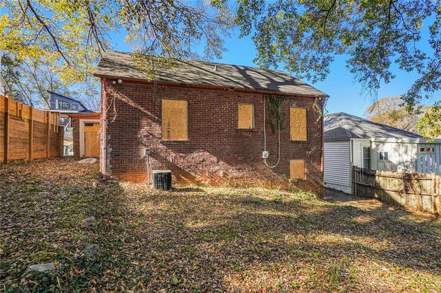 250 Mathewson SW Place, Atlanta, GA 30314