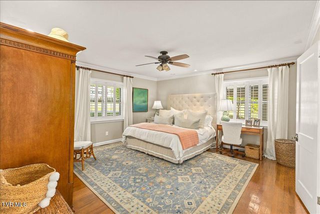 802 South Mountain View Circle, Johnson City, TN 37601