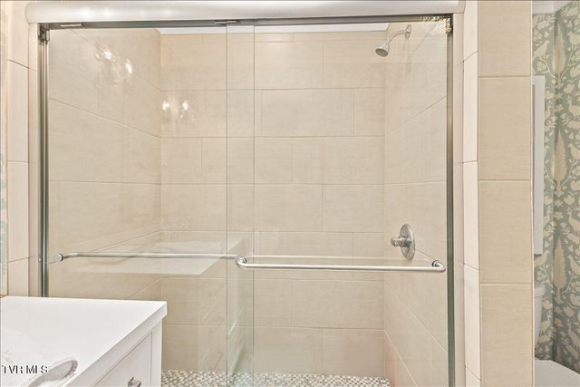 802 South Mountain View Circle, Johnson City, TN 37601
