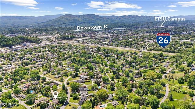 802 South Mountain View Circle, Johnson City, TN 37601