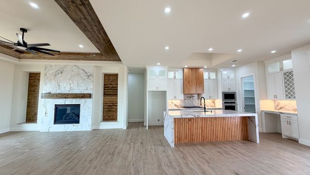 14112 E County Rd 104, Midland, TX 79706