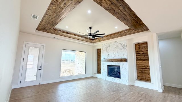 14112 E County Rd 104, Midland, TX 79706