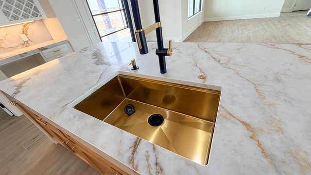 14112 E County Rd 104, Midland, TX 79706