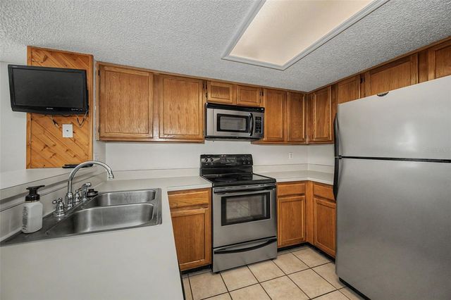 6761 121ST AVENUE A, Largo, FL 33773