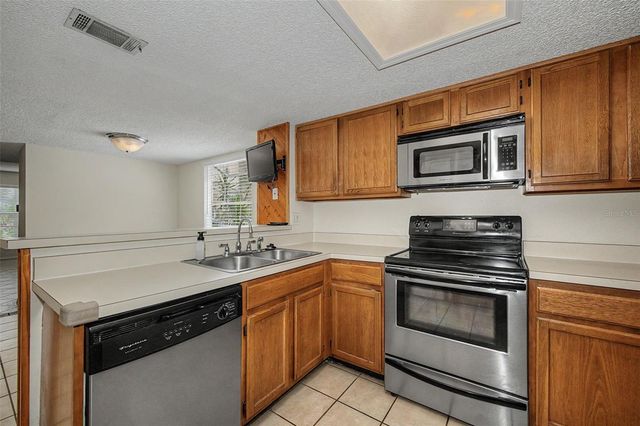 6761 121ST AVENUE A, Largo, FL 33773