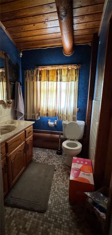 13721 Old China Spring Road, China Spring, TX 76708