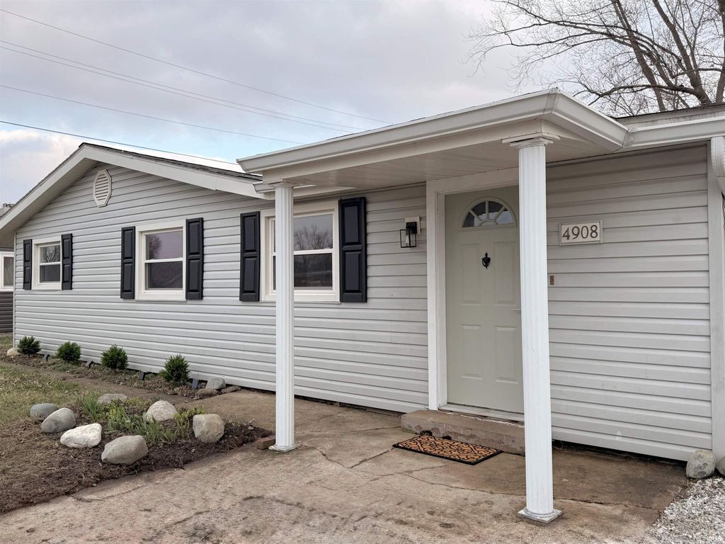 4908 ALGONQUIN Trail, Kokomo, IN 46902