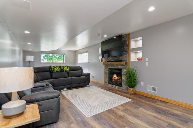 3587 MIGHTY OAK TRAIL, Green Bay, WI 54313